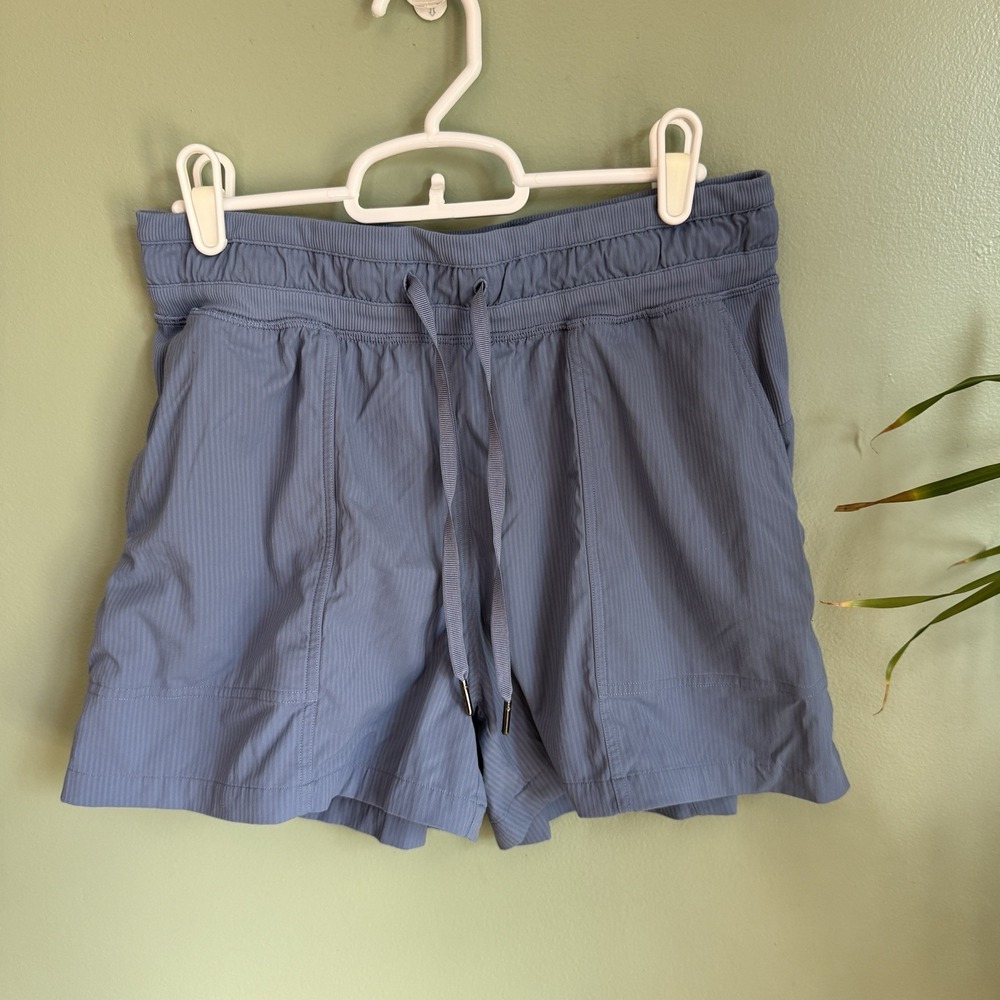 Lululemon Dance Studio Shorts Womens 6 Blue 3.5'' Inseam High‎ Rise Athletic